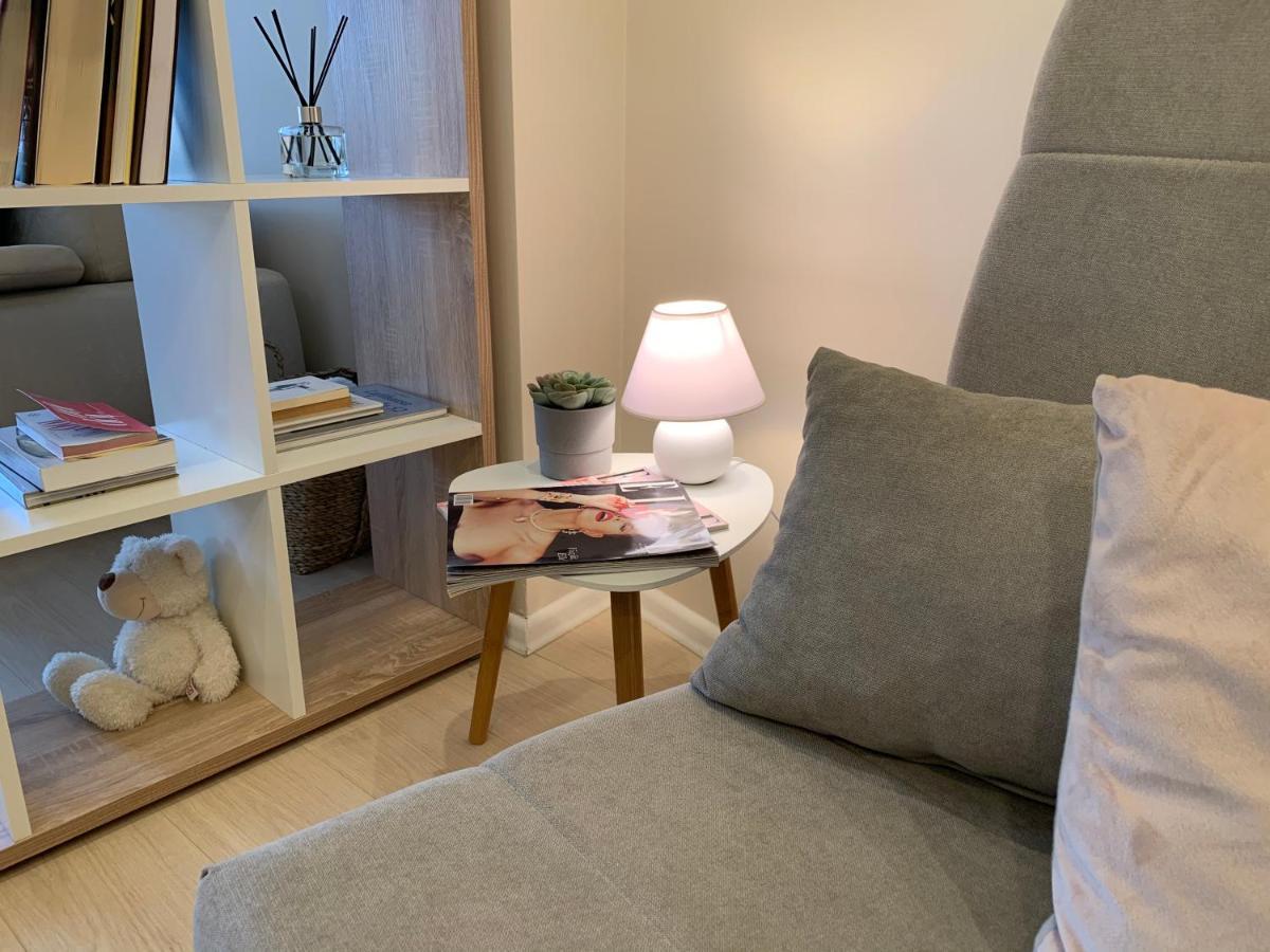 Budapest Hideout In Style With Free Parking - Luxury Apartment Eksteriør billede
