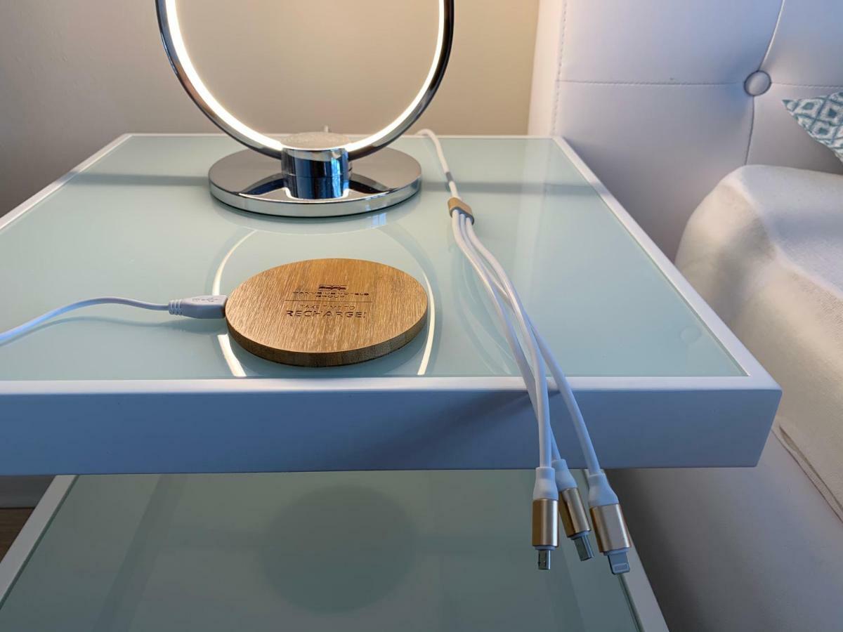 Budapest Hideout In Style With Free Parking - Luxury Apartment Eksteriør billede